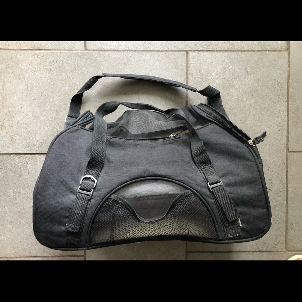 Pet carrier mesh with shoulder strap and handles